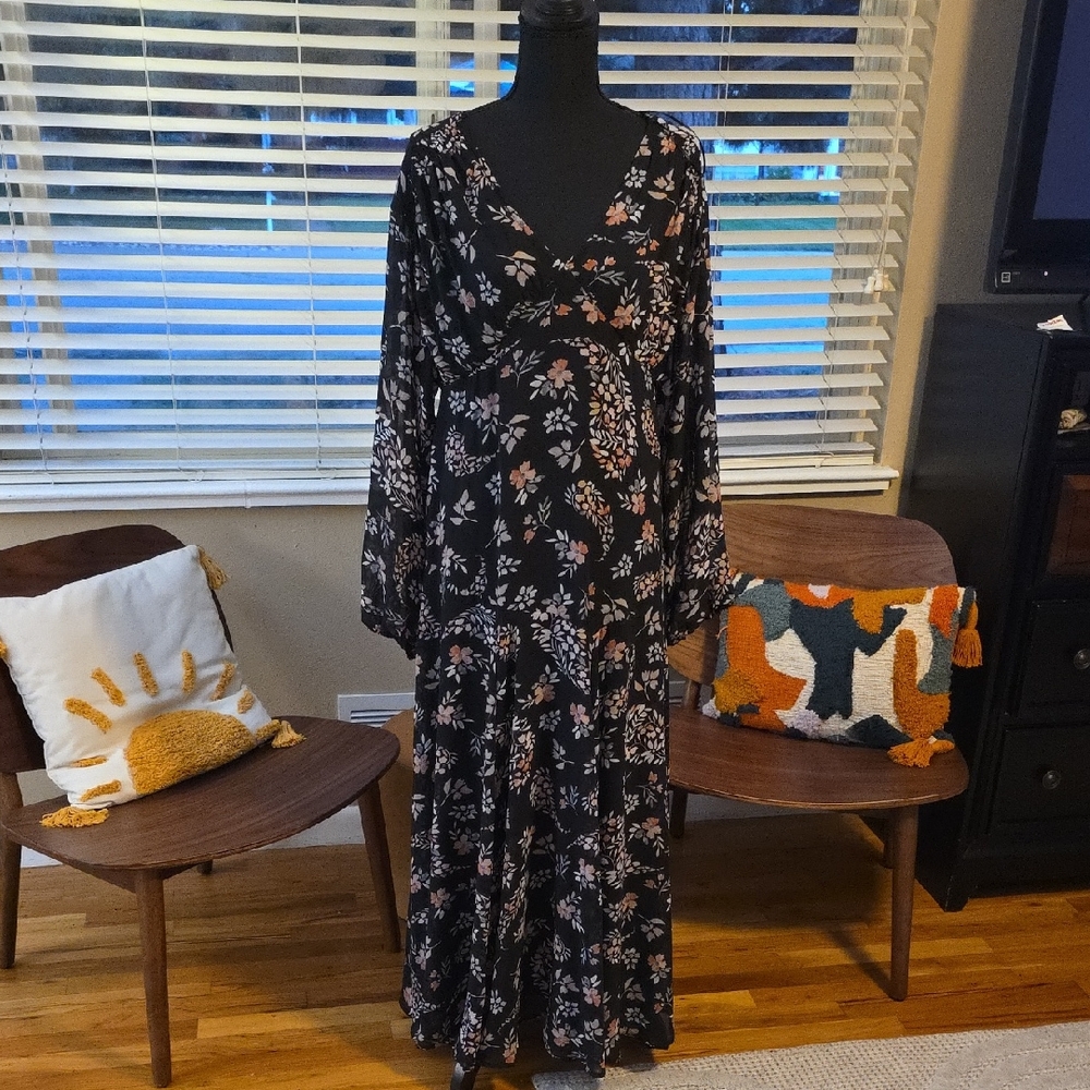 Lovestitch Black Floral Long Sleeve Dress